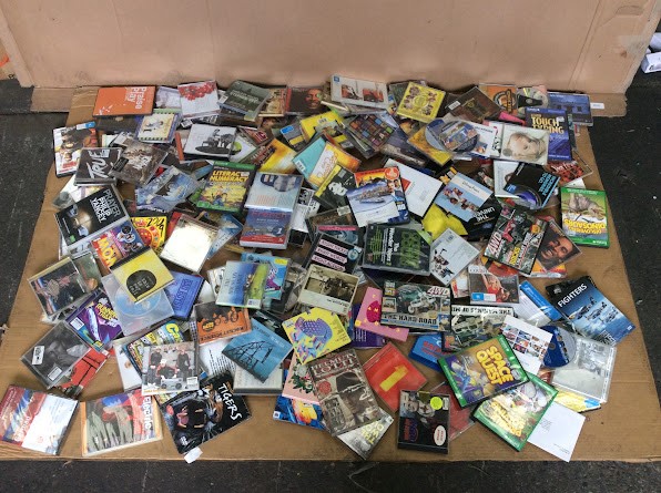 Mixed Assorted DVD / VCD / CD Movies