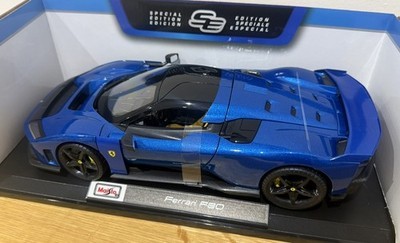 MAISTO Diecast Ferrari F80 Model Car, Scale 1:18, Blue.