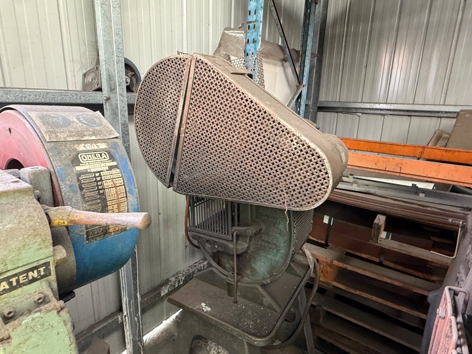 John Heine 200A Series 3 Incline press