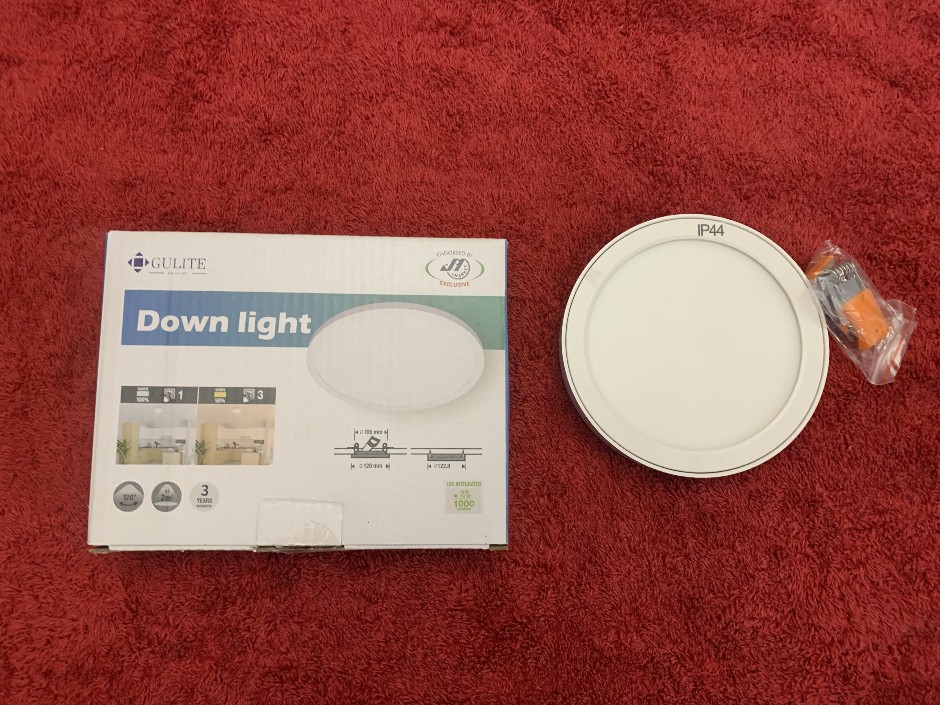 15 x Gulite 9W LED Down Lights, 9W (Unused)
