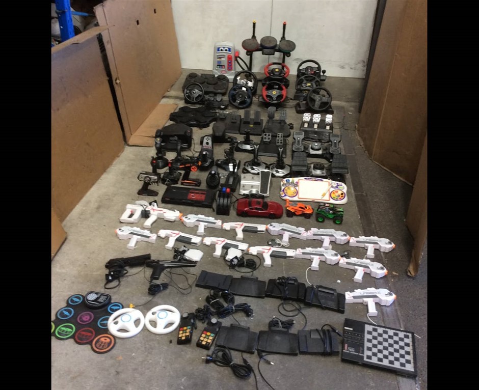 Mixed Lot of Gaming Controllers & Accessories