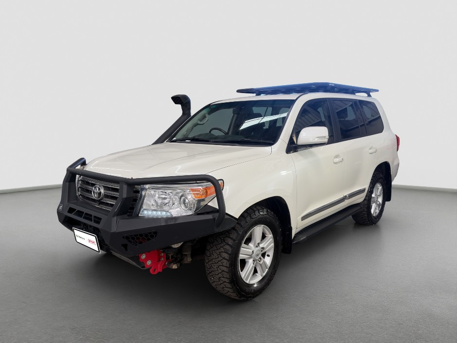 2014 Toyota Landcruiser Sahara Diesel