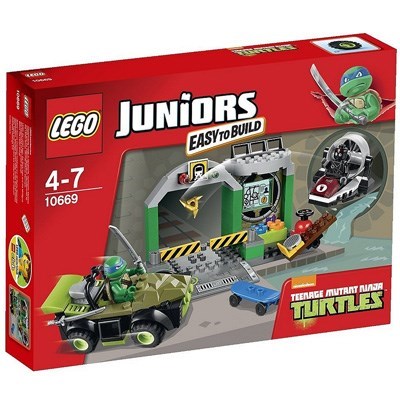 LEGO® Juniors Turtle Lair (10669)