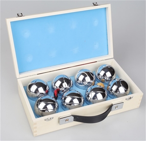 Deluxe Boules Bocce 8 Alloy Ball Set wit