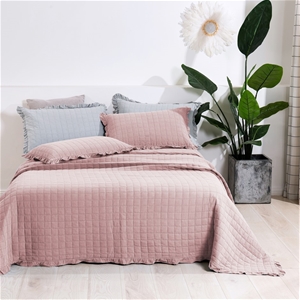 Dreamaker Premium Quilted Sand Wash Cove