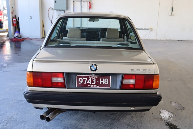  Subasta de sedán automático BMW 325i E30 de 1989 (0001-20081951) |  Grises Australia