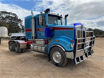 1998 Kenworth T950 Tradition 6 x 4 Prime Mover Truck