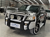 2005 Toyota Hilux Extra Cab 4x4 SR5 GGN25R Manual