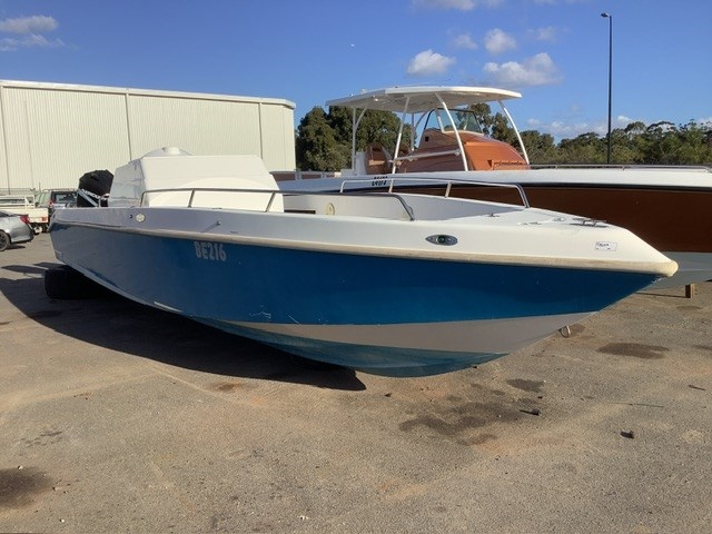 Pearl Craft Hook Approx 9.7M Fibreglass Power Boat Hull Auction  (0004-9043336) | Grays Australia